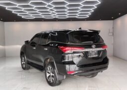 2016 TOYOTA SUV V FORTUNER 2.4 2WD AT Black